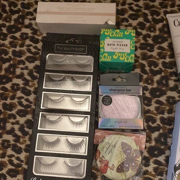 28 Piece Spa Set with free beach Bag - Picture 5 of 9